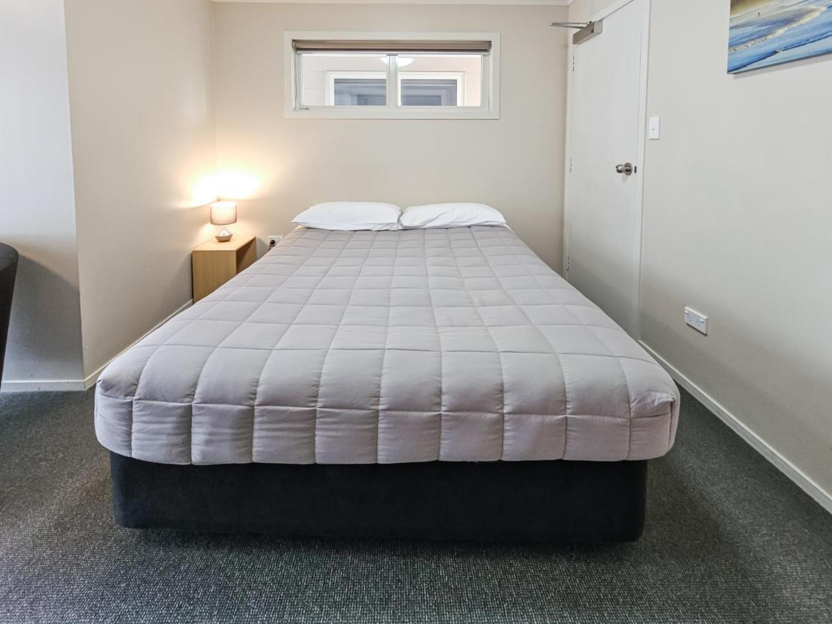Captain Cook Motor Lodge Gisborne Exteriör bild
